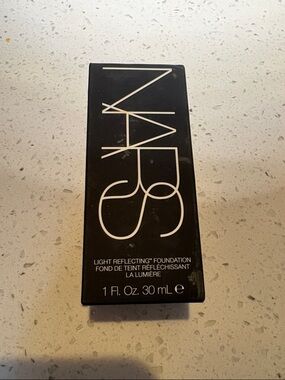 NARS Light Reflecting Foundation - Tahoe medium-deep 2